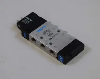 Image of the product CPE14-M1BH-5L-1/8