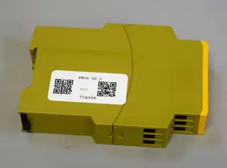 Image of the product PNOZ X2.1 24VAC/DC 2n/o