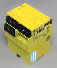 Image of the product PNOZ X9P 24VDC 7n/o 2n/c 2so
