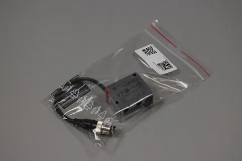 Keyence LR-TB2000CL Sensor láser Keyence LR-TB2000CL — Sensores ópticos y fotoeléctricos