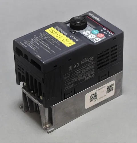 Mitsubishi FR-D720-0.4K Electric FR-D720-0.4K Inverter — VFDs & Frequency Converters
