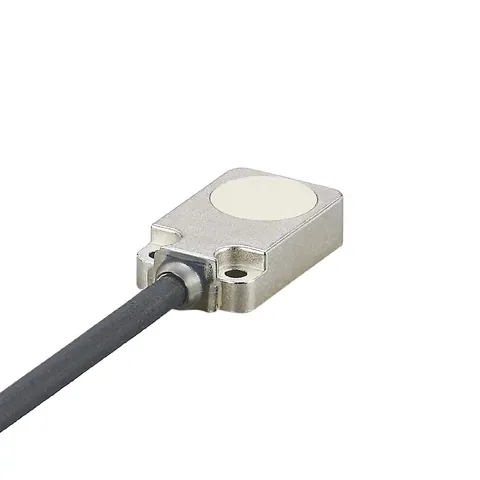 IFM IQ2010 Czujnik indukcyjny IQ2010 IQ23008BBPKG/K1/2M/PUR — Czujniki zbliżeniowe i indukcyjne