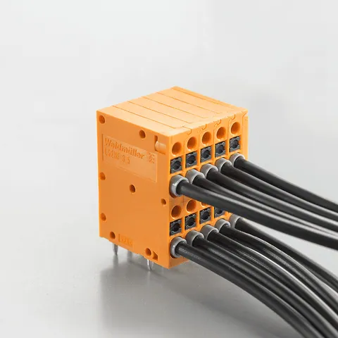 Weidmuller 2001010000 3.50 mm PCB Terminal Block, 18 Poles, 90° — Accessori generali